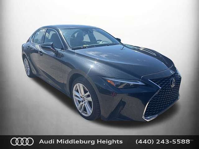 2021 LEXUS IS