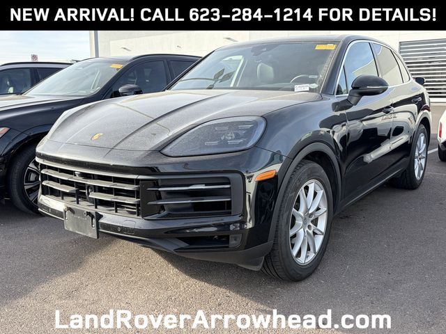 2024 PORSCHE Cayenne