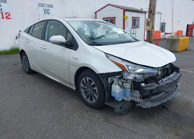 2019 TOYOTA PRIUS