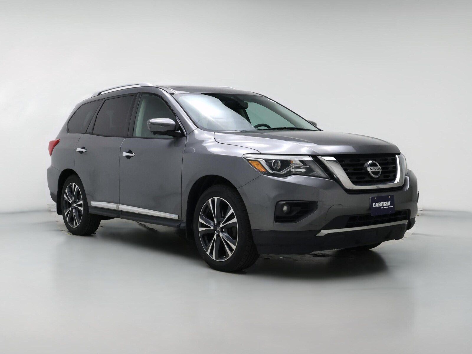 2017 NISSAN Pathfinder