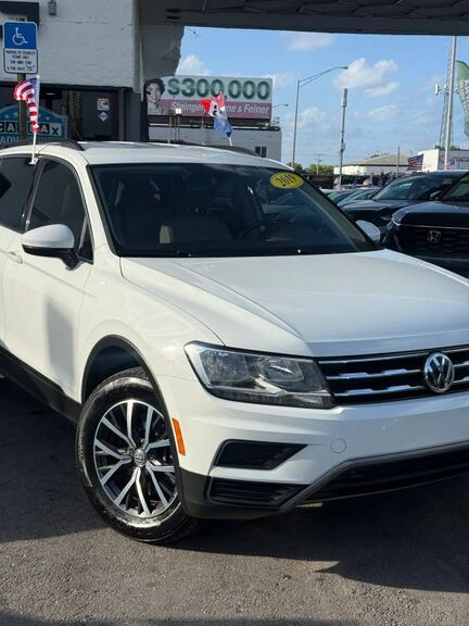 2019 VOLKSWAGEN Tiguan