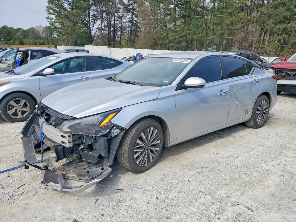 2023 NISSAN Altima