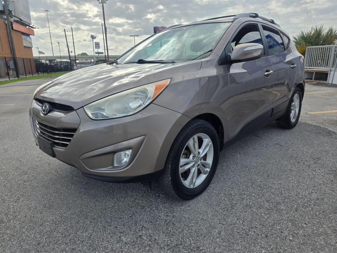 2013 HYUNDAI Tucson