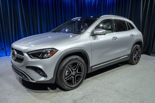 2026 MERCEDES-BENZ GLA-Class