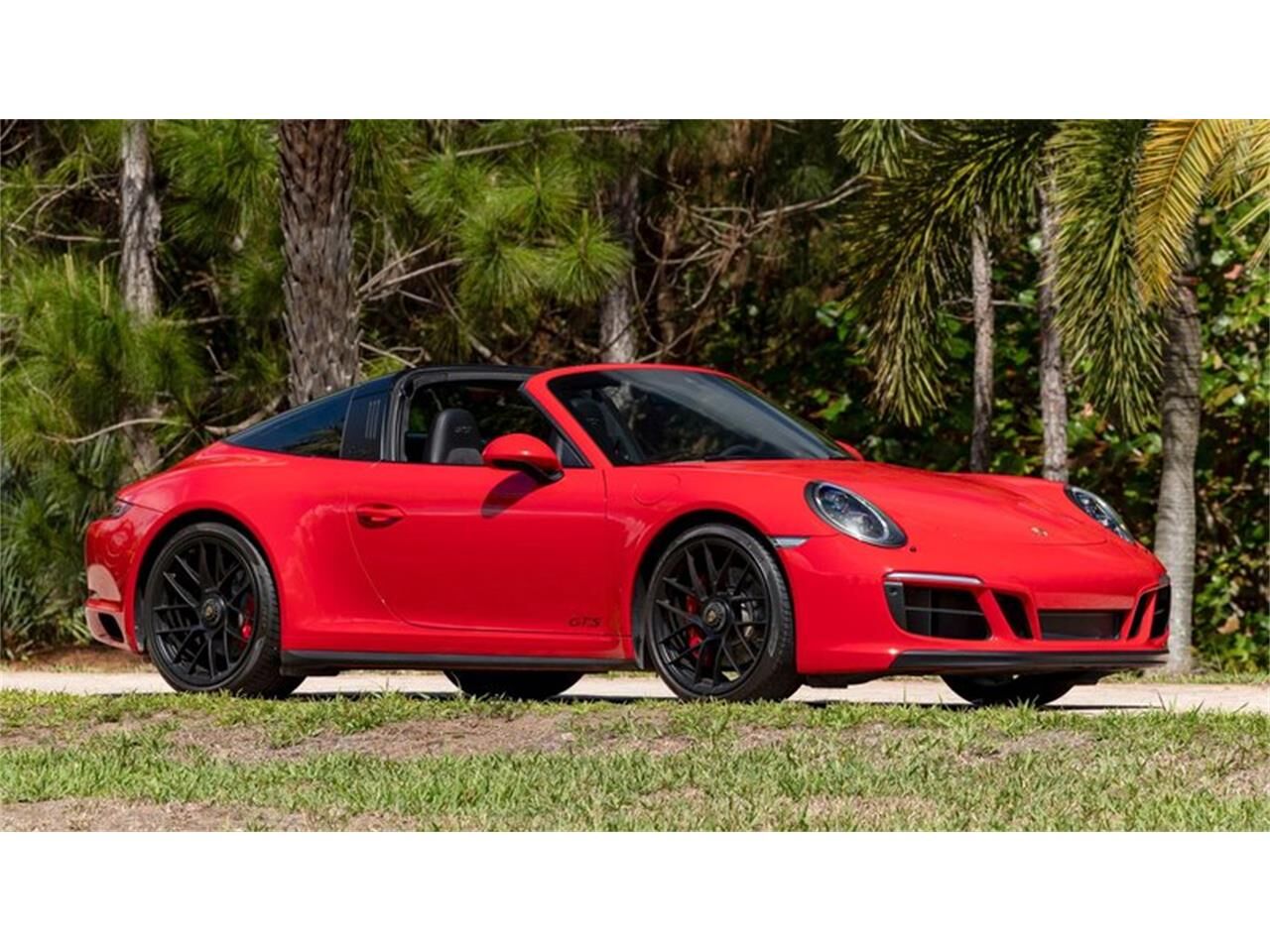 2017 PORSCHE 911