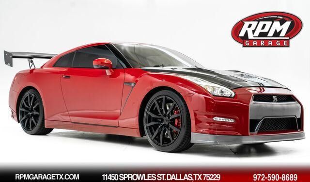 Nissan GT-R