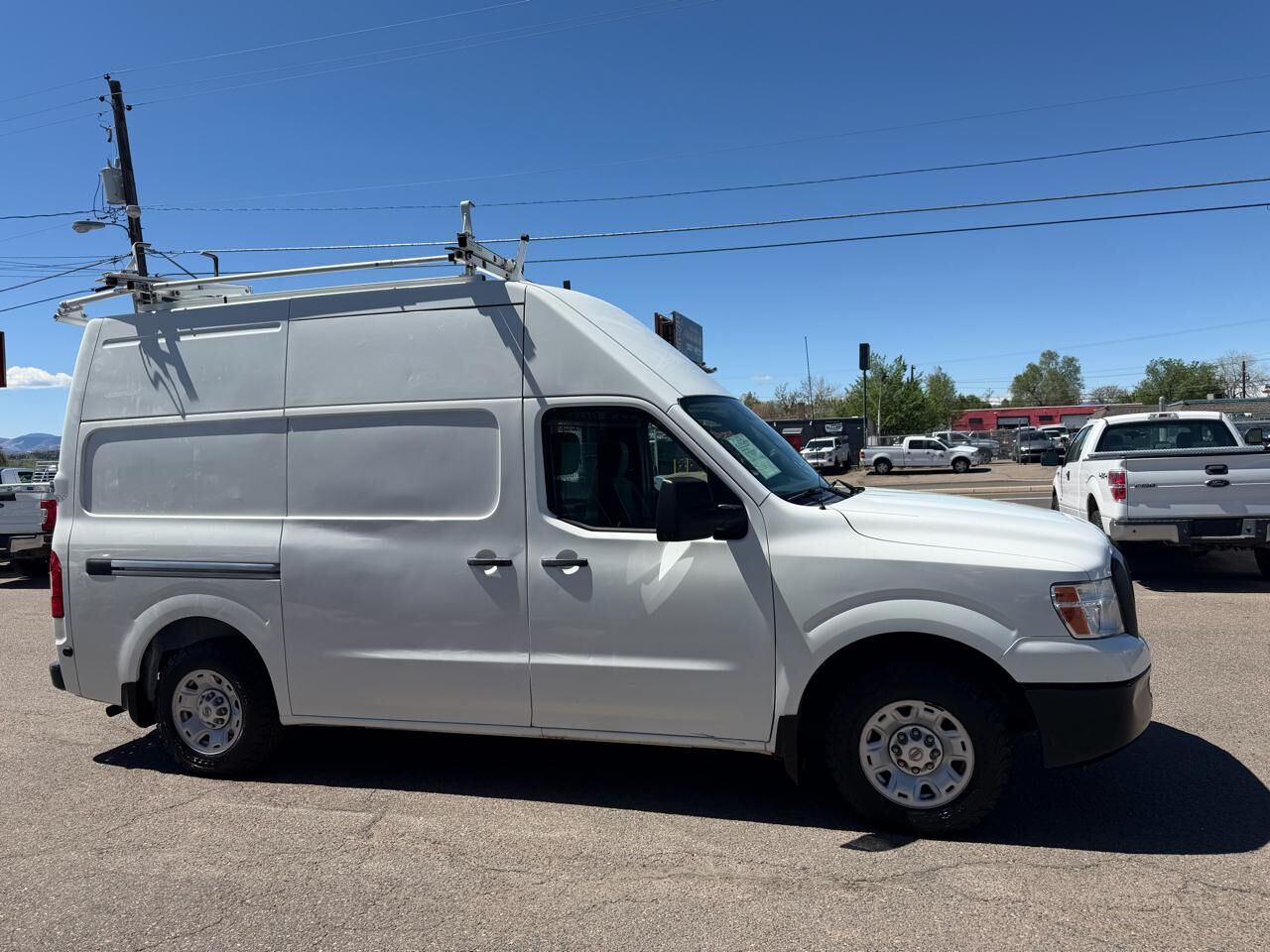 2016 NISSAN NV