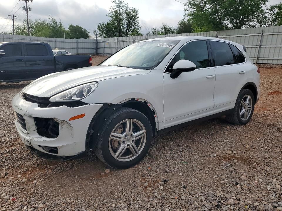 2015 PORSCHE Cayenne