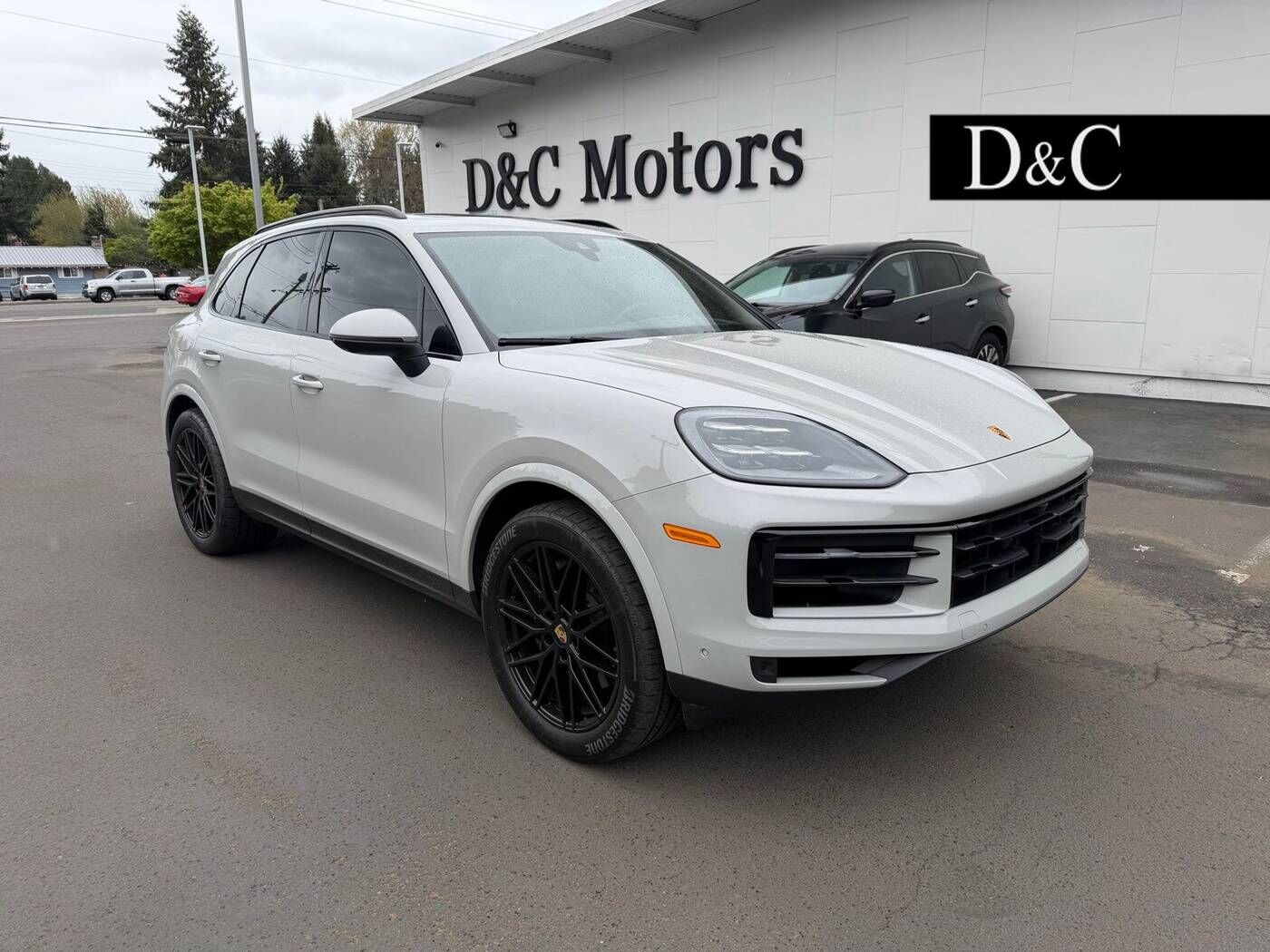 2024 PORSCHE Cayenne