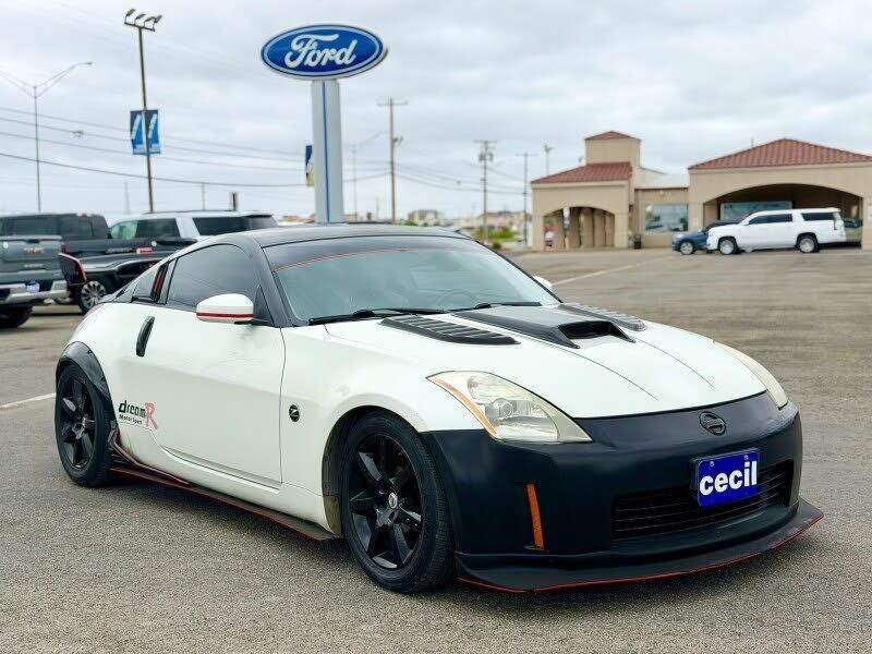 2004 NISSAN 350Z