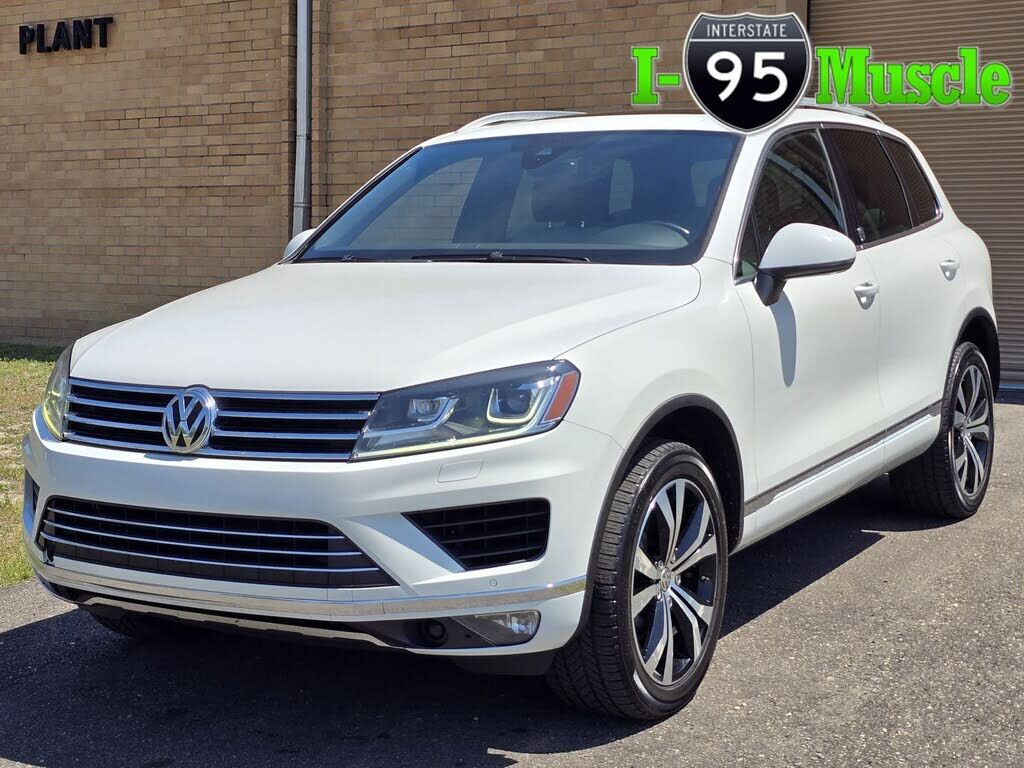 2017 VOLKSWAGEN Touareg