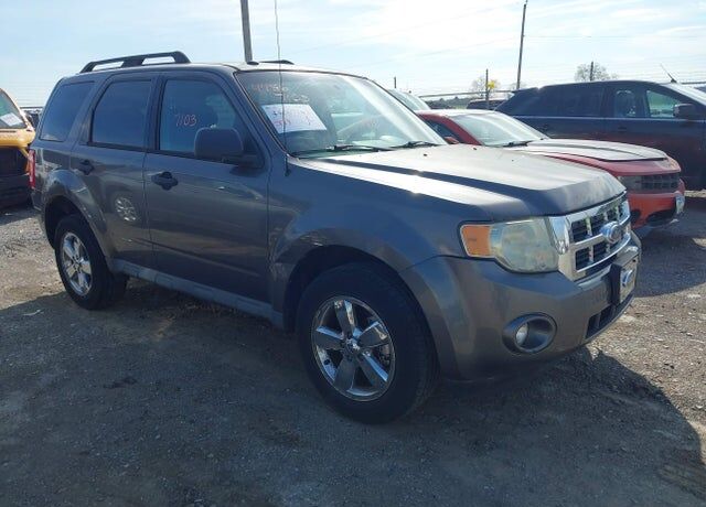 2009 FORD Escape