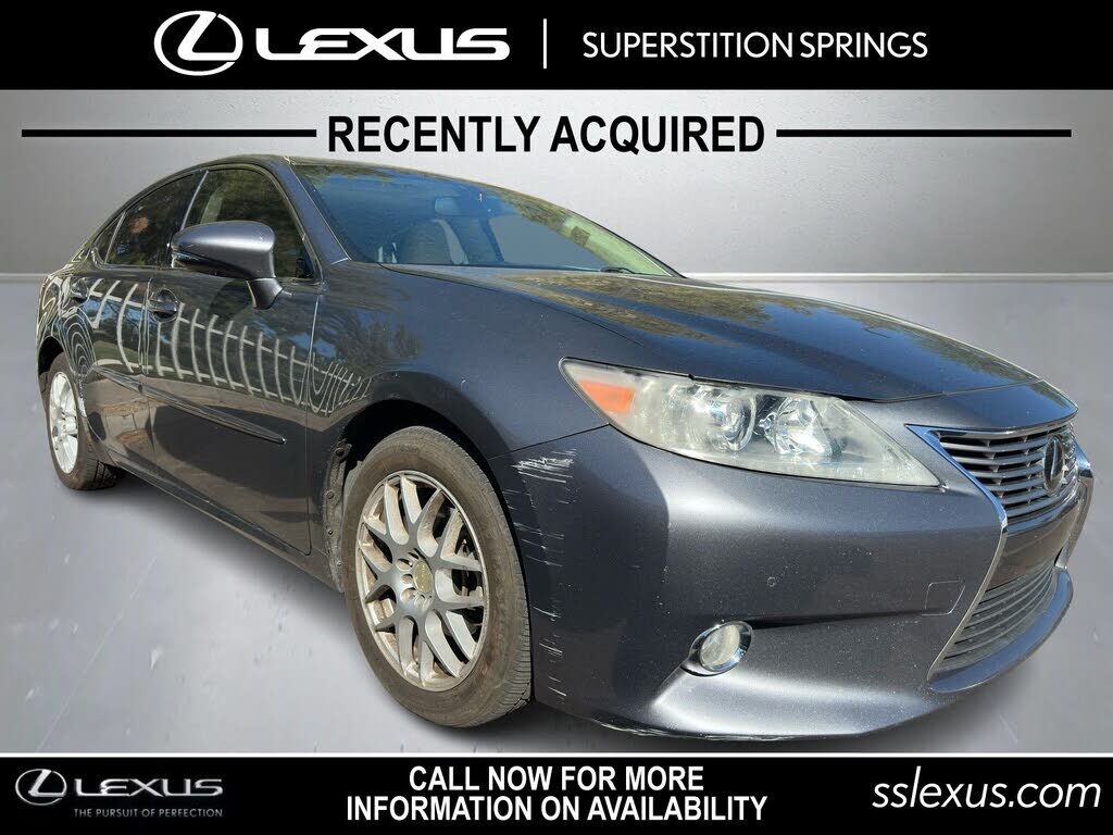 2013 LEXUS ES