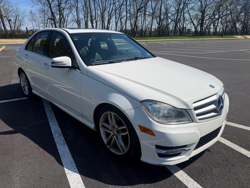 2013 MERCEDES-BENZ C-Class