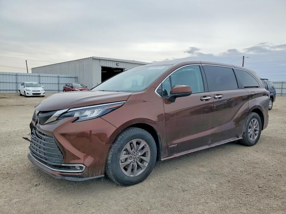 2021 TOYOTA Sienna