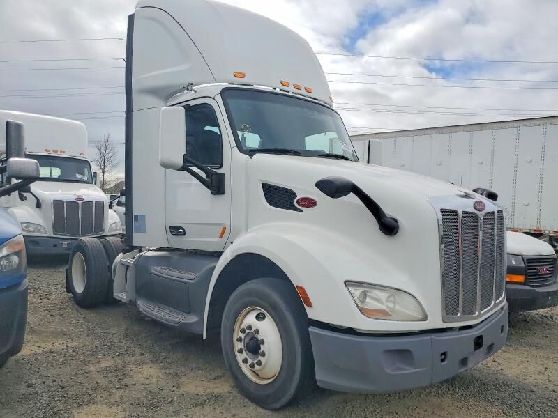 2018 PETERBILT 579