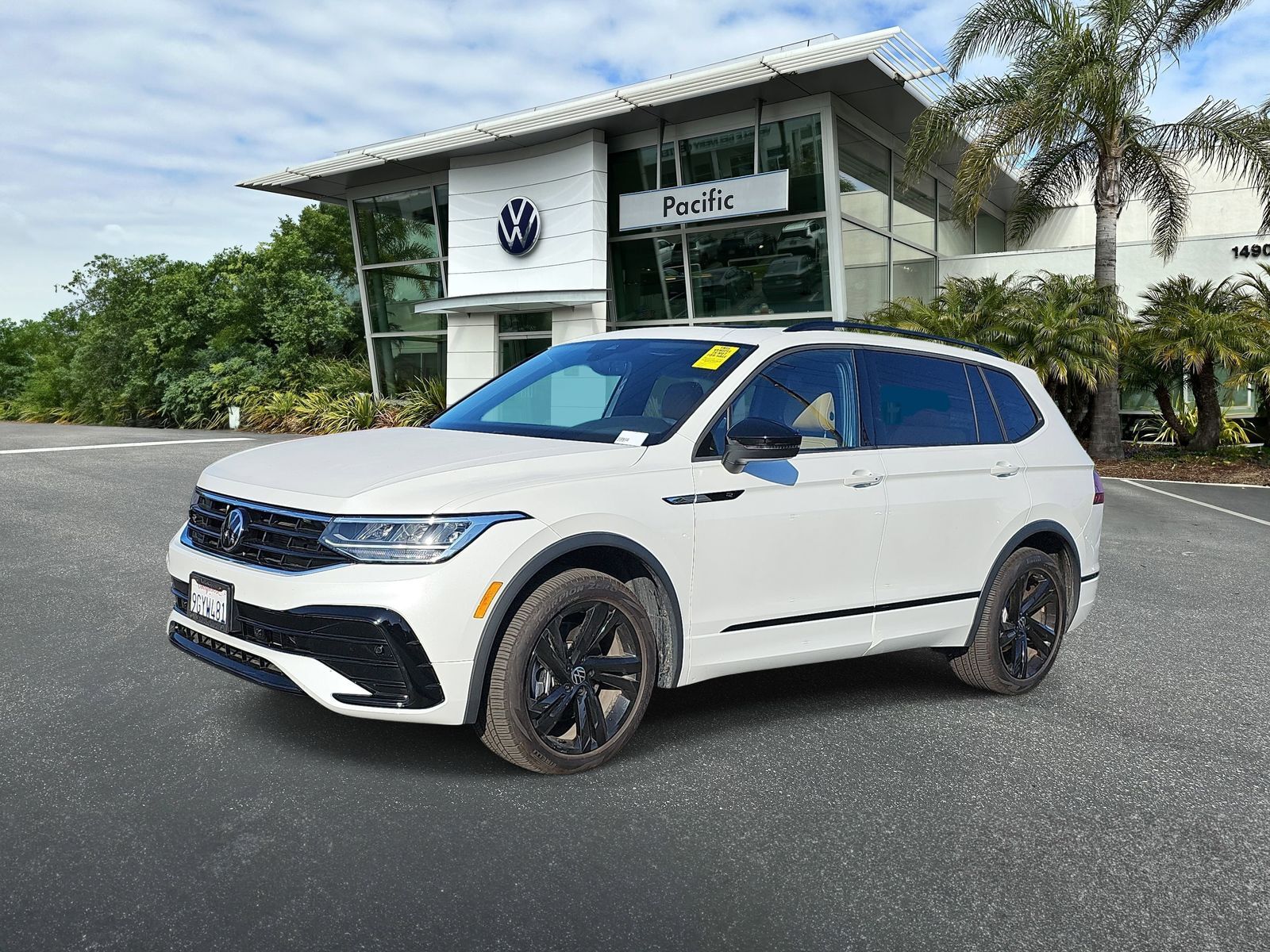 2023 VOLKSWAGEN Tiguan