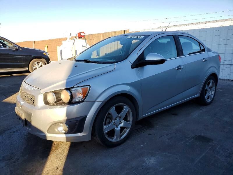 2012 CHEVROLET Sonic