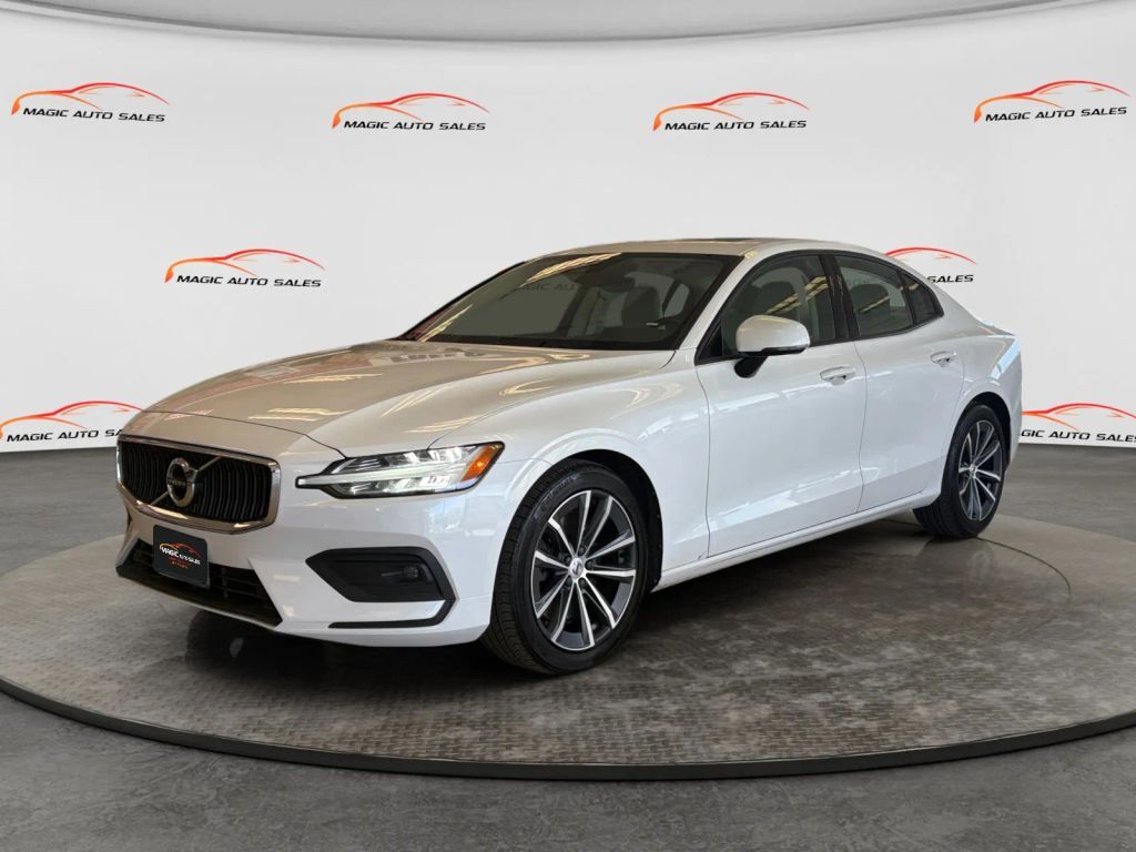 2021 VOLVO S60