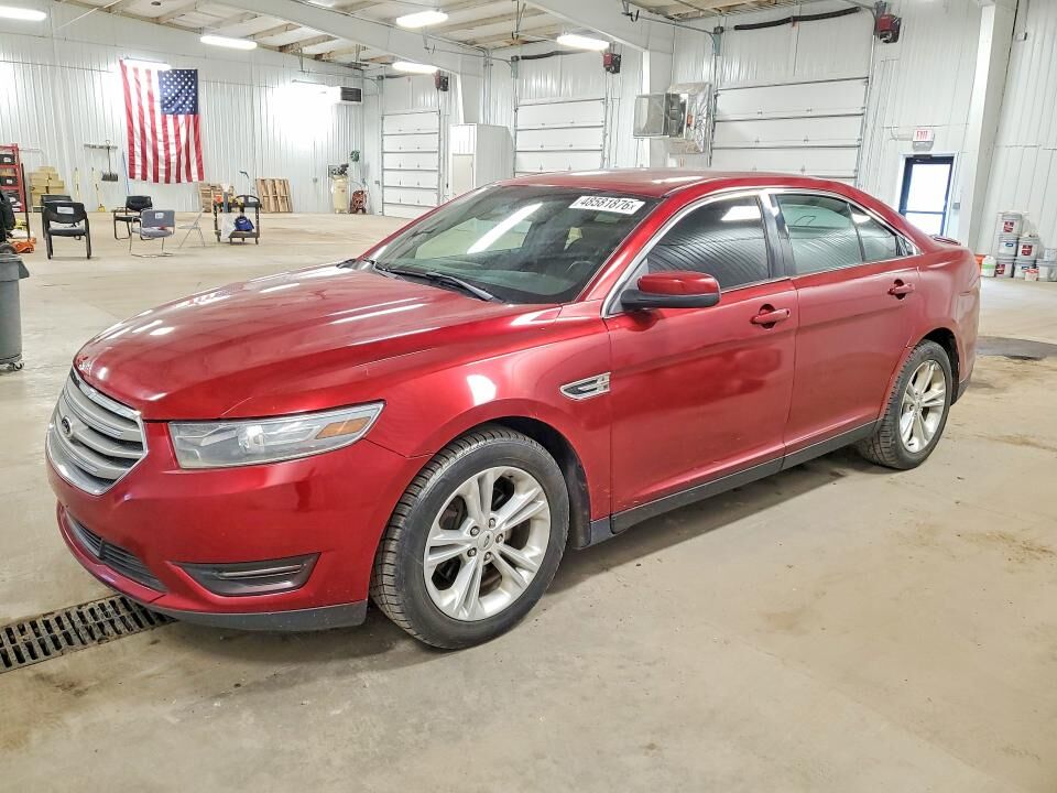 2013 FORD Taurus