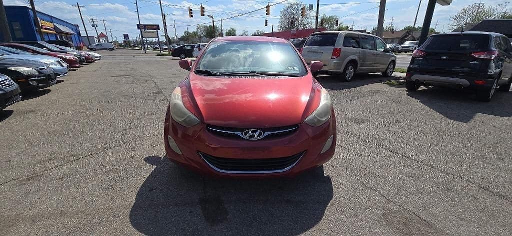 2012 HYUNDAI Elantra