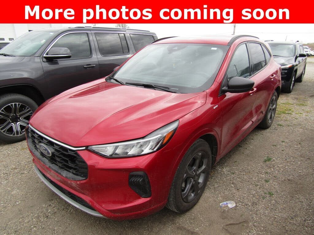 2024 FORD Escape
