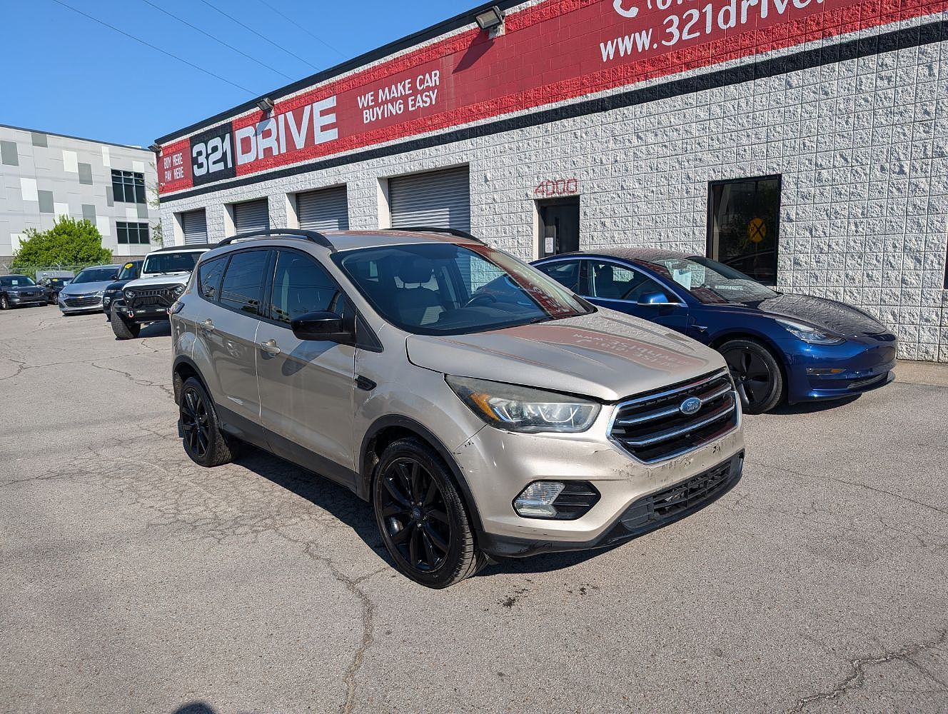 2017 FORD Escape
