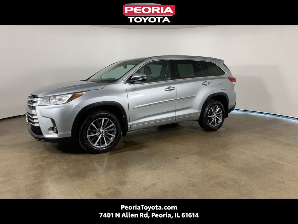 2017 TOYOTA Highlander