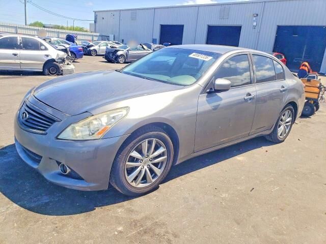 2011 INFINITI G37