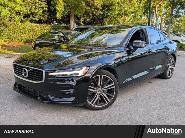 2020 VOLVO S60