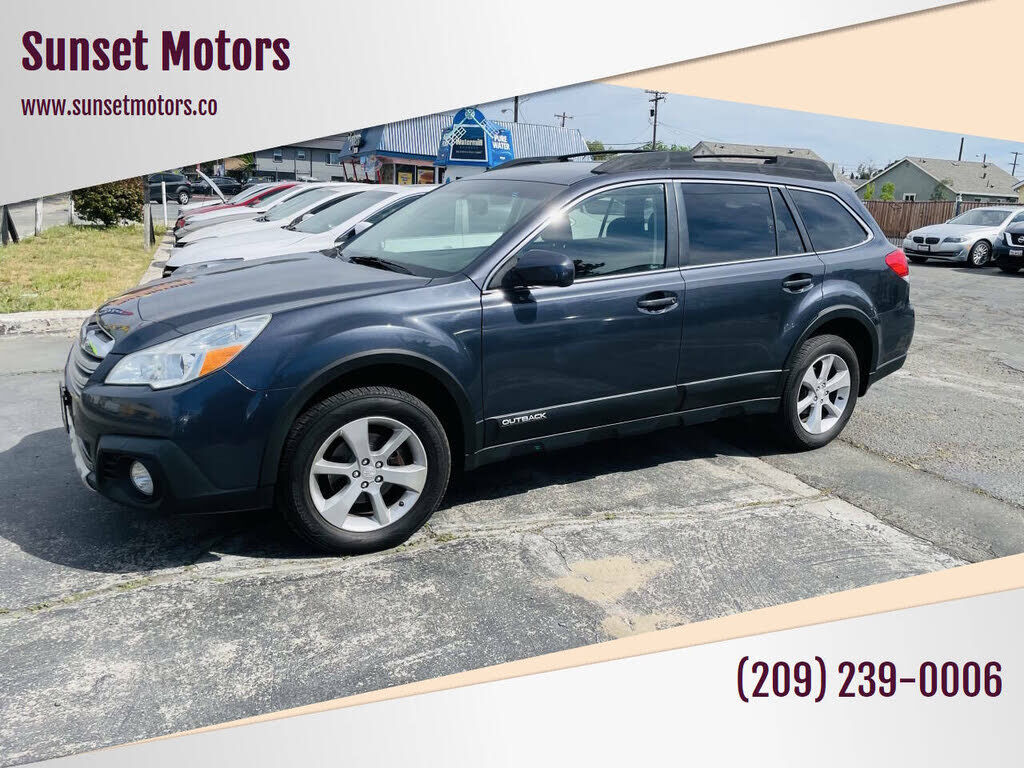 2013 SUBARU Outback