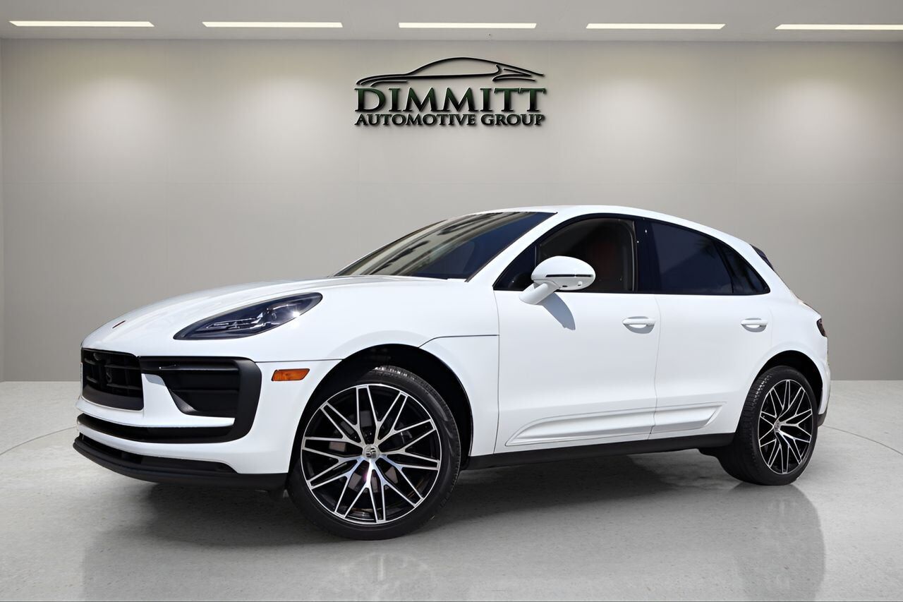 2024 PORSCHE Macan