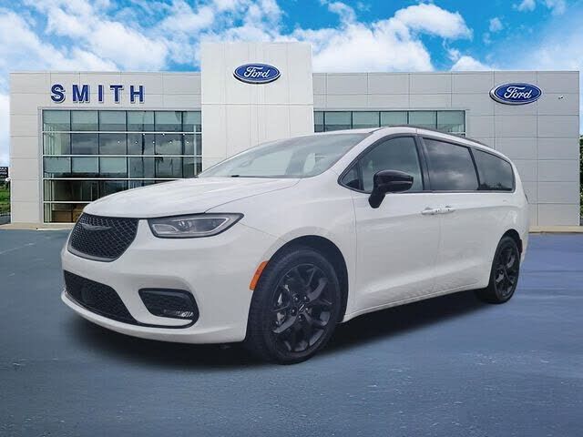 2025 CHRYSLER Pacifica