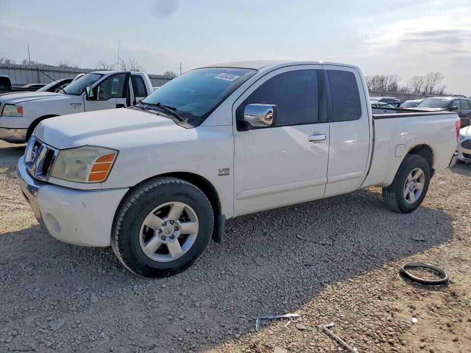 2004 NISSAN Titan