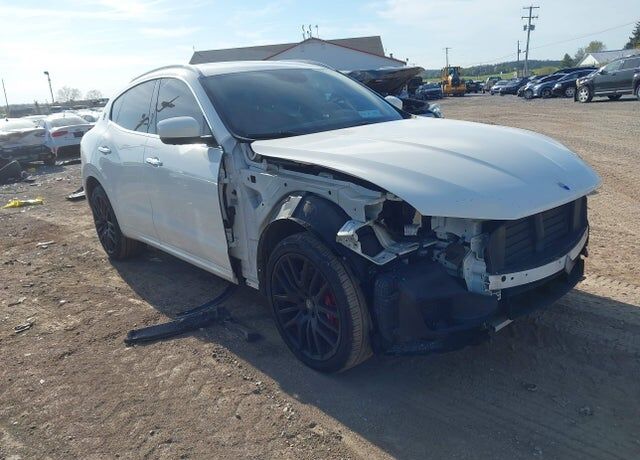 2017 MASERATI Levante