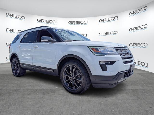 2019 FORD Explorer