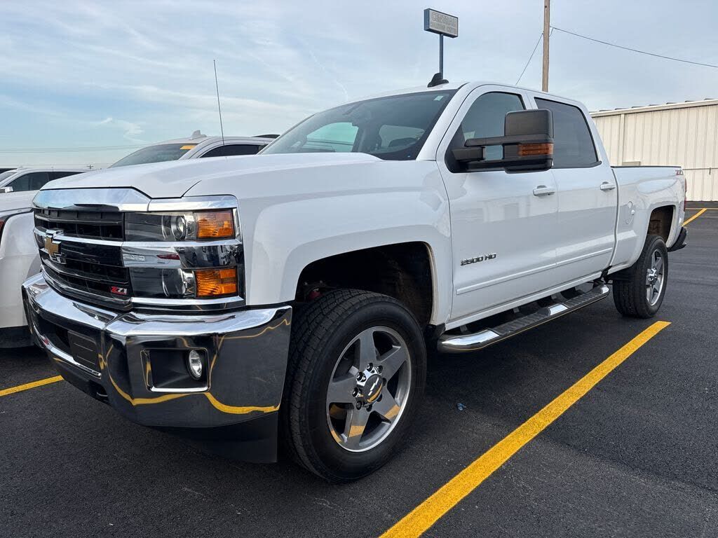 2018 CHEVROLET Silverado