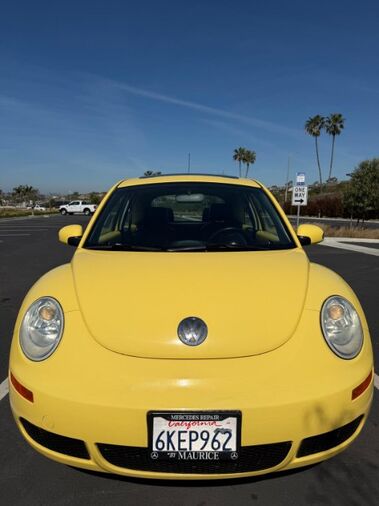 2010 VOLKSWAGEN Beetle