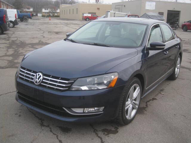 2014 VOLKSWAGEN Passat
