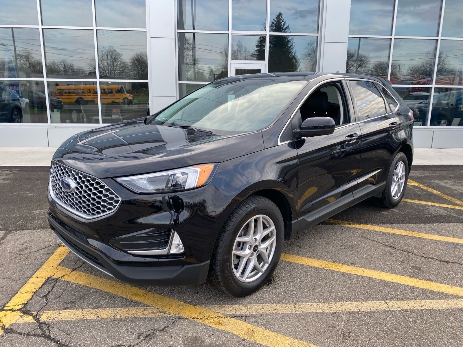 2024 FORD Edge