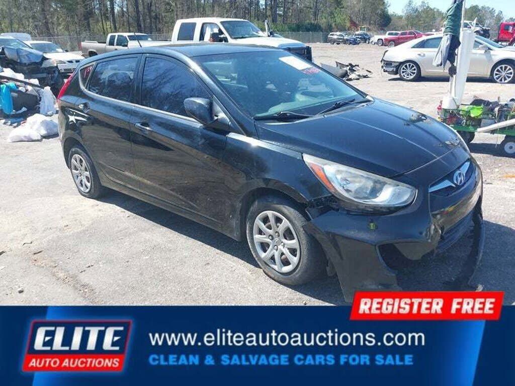 2012 HYUNDAI Accent