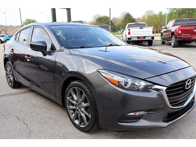 2018 MAZDA Mazda3