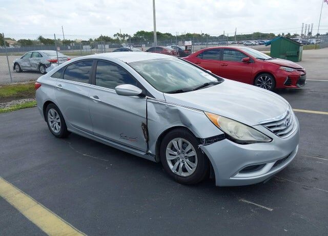 2013 HYUNDAI Sonata