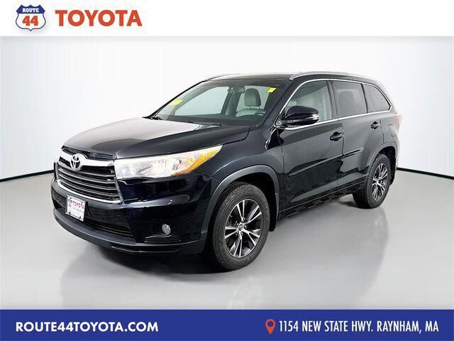 2016 TOYOTA Highlander