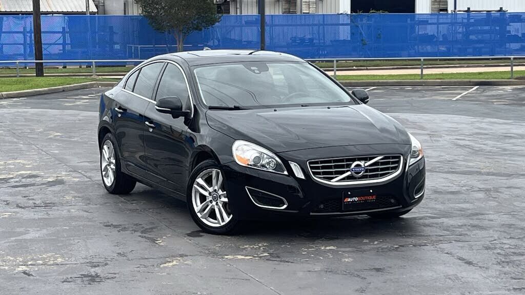 2013 VOLVO S60