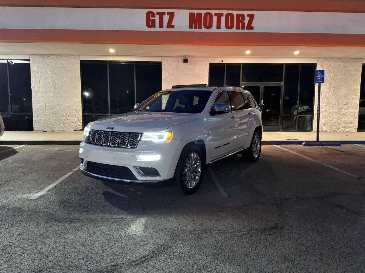 2018 JEEP Grand Cherokee