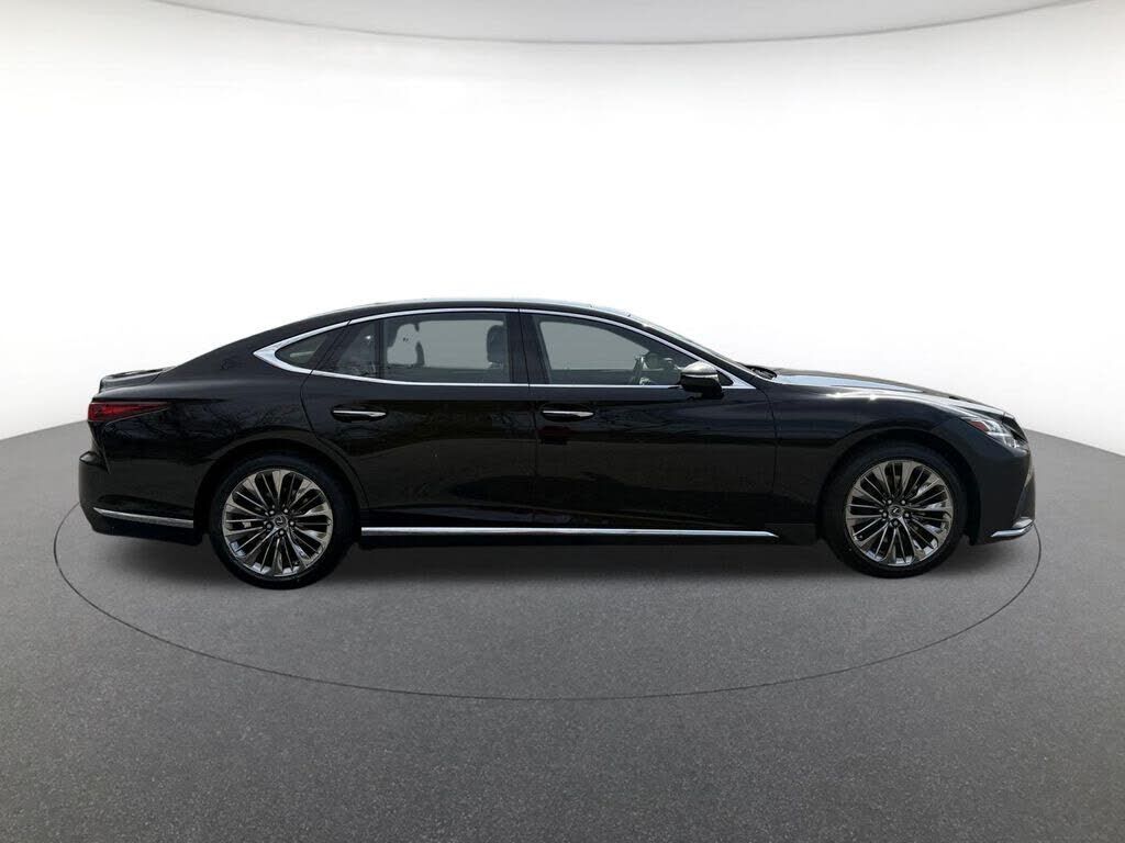 2023 LEXUS LS