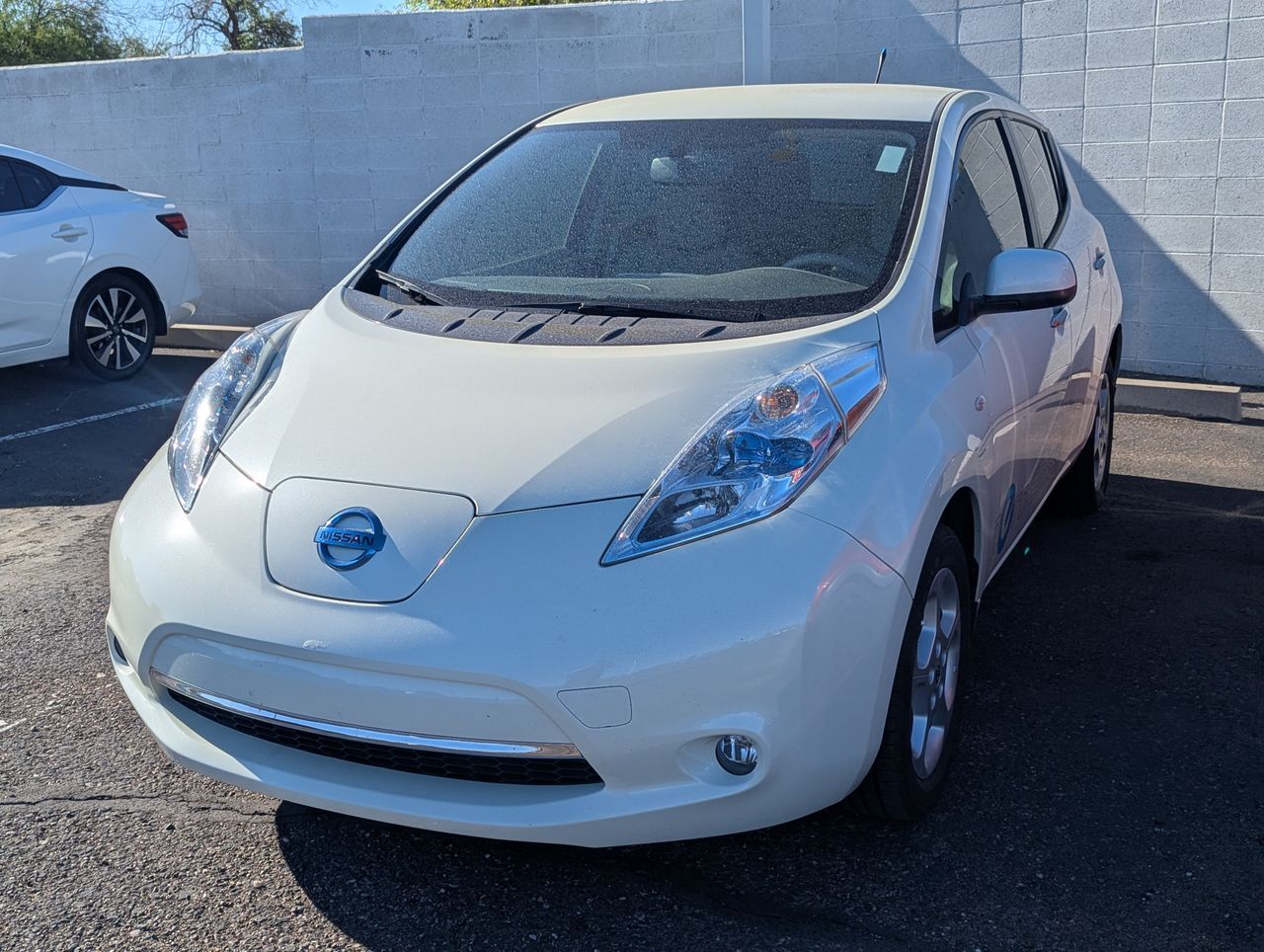 2011 NISSAN Leaf
