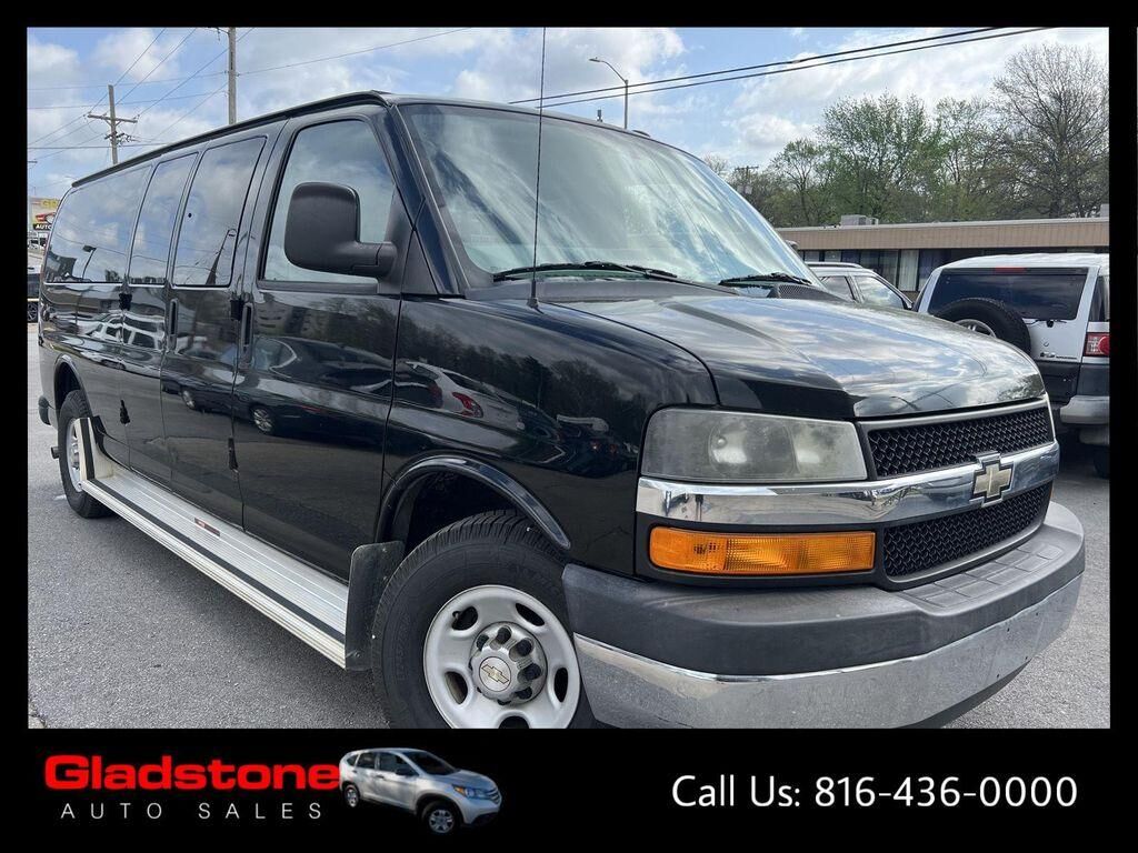 2013 CHEVROLET Express