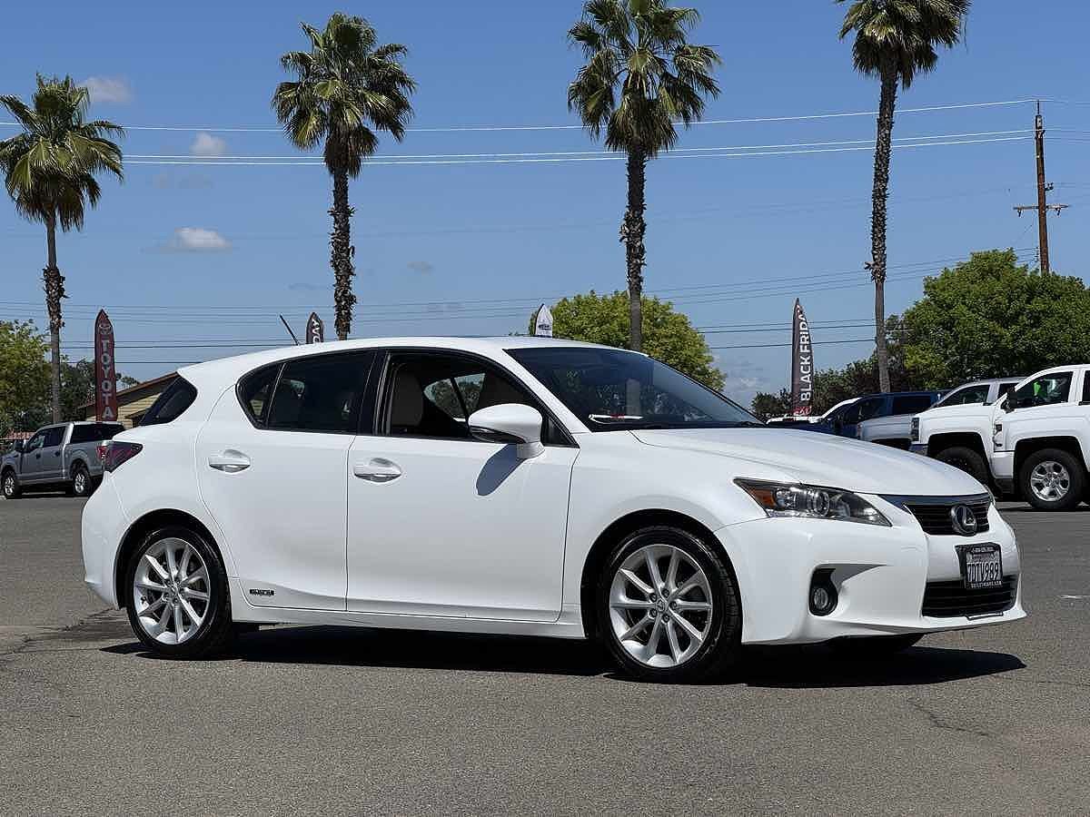 2013 LEXUS CT